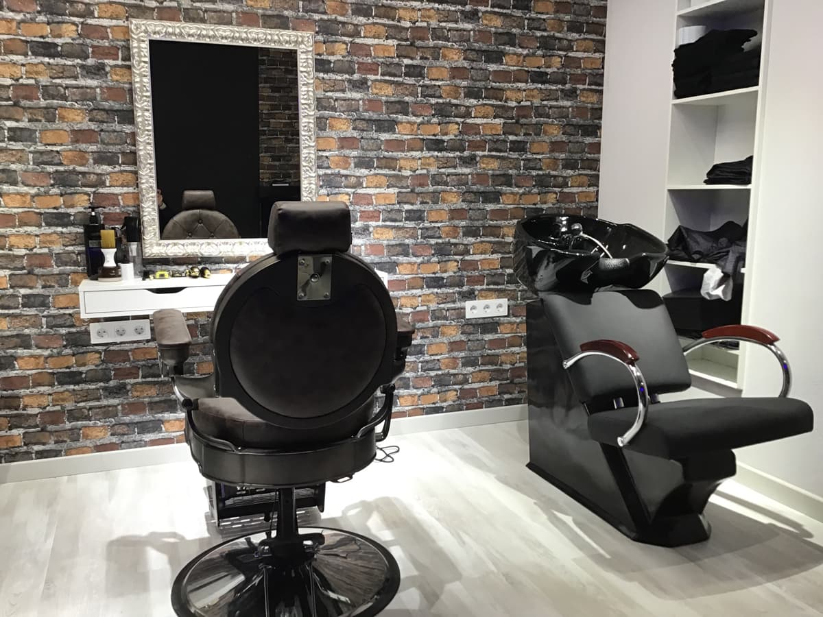 CJ Barbershop en Ribadeo