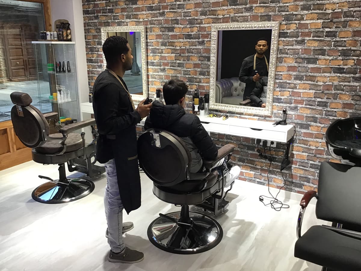 CJ Barbershop en Ribadeo