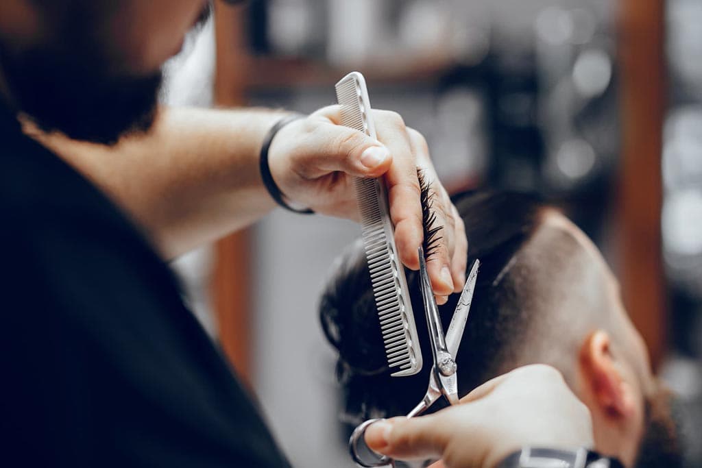 CJ Barbershop, trabajos de barbería profesional