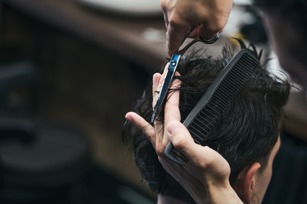 Degradados, dibujos y diseños personalizados para tu cabello